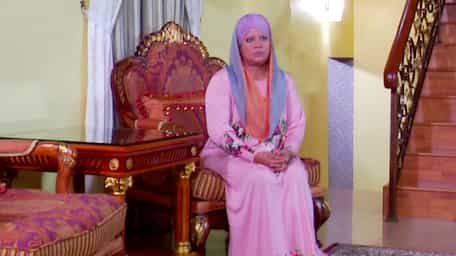 Hati Perempuan Episode 14
