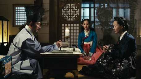 The Royal Gambler - Episode 13 | Sub Indo | VIU Indonesia