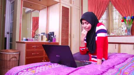Hati Perempuan Episode 15