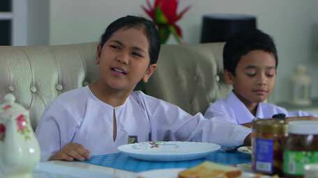 Watch Cinta Bukan Kristal Episode 19 With Subtitles Viu Malaysia